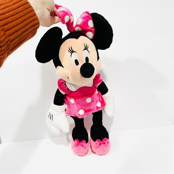 Disney Store Exclusive Minnie Mouse Pink Outfit Plush - Picture 5 of 7